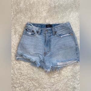 Abercrombie High Rise Mom Jean Short